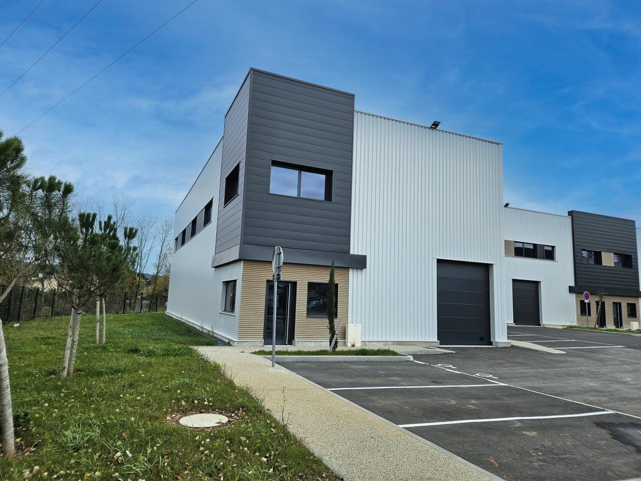 Local d'activité Tour-de-Salvagny 442m² Location local d'activité Tour-de-Salvagny Rhône OLACT2427077 0